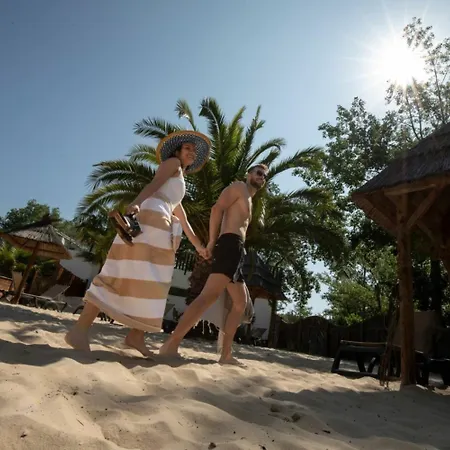 6p 3bdrms Aircon * Vendres