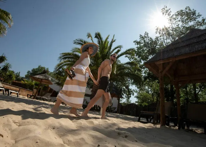 6p 3bdrms Aircon * Vendres